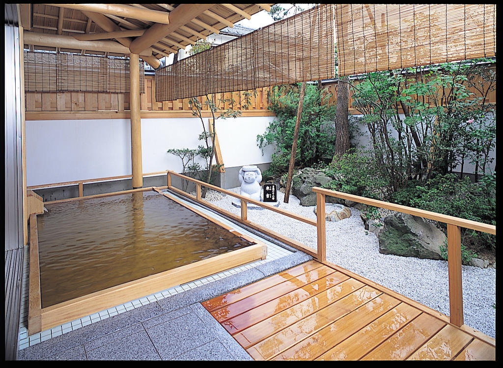 ホテル清風苑 新発田市 エクステリア 写真